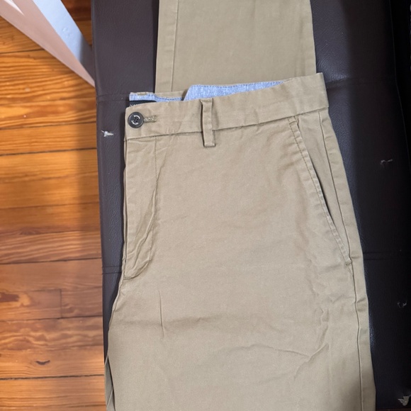 Men’s Light Brown Chino Pants (34x30) | Banana Republic “Mason” - Picture 2 of 10